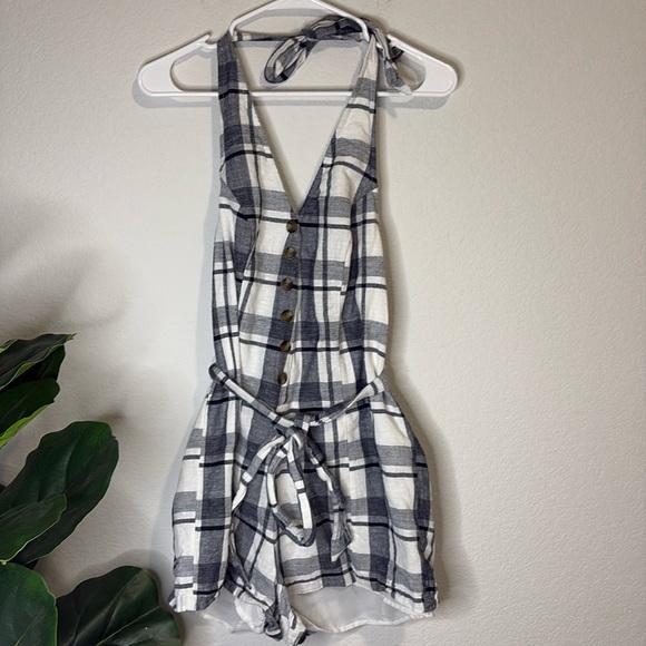 American Eagle size small blue and white plaid halter romper - Picture 1 of 6